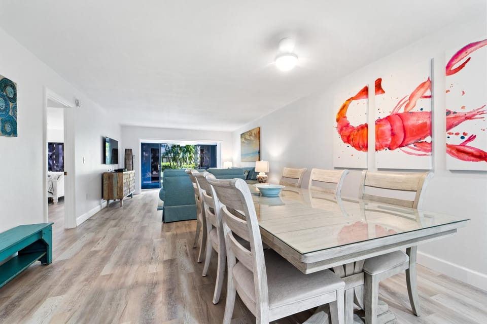 Siesta Dunes 6-102 by Siesta Dunes Apartment in Siesta Beach