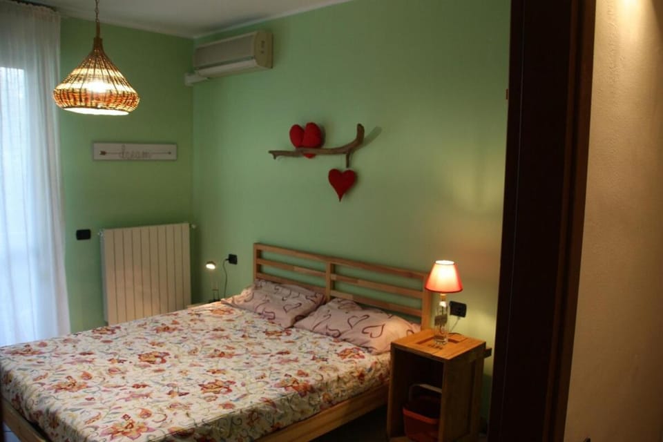 Sotto la Rocca Apartment in Lombardy