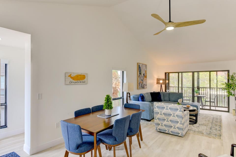 Siesta Dunes 6-201 by Siesta Dunes Apartment in Siesta Beach