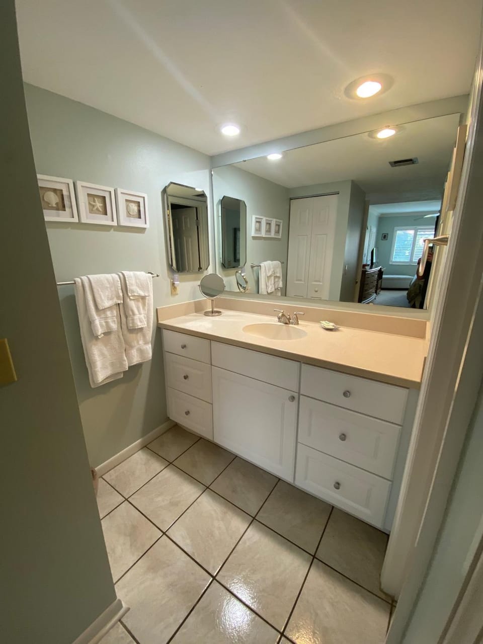 Siesta Dunes 6-202 by Siesta Dunes Apartment in Siesta Beach
