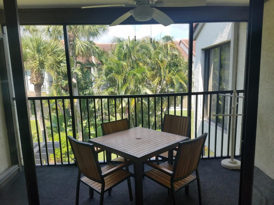 Siesta Dunes 6-202 by Siesta Dunes Apartment in Siesta Beach