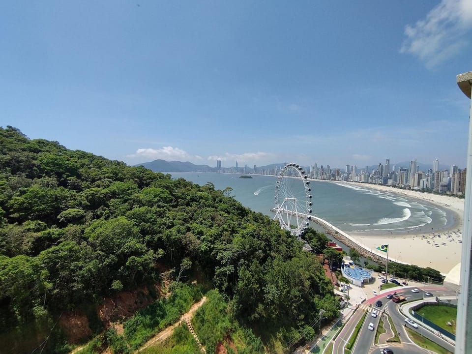 Espetacular Terraços Da Rainha AP1703 Balneário Camboriú Apartment in Balneário Camboriú