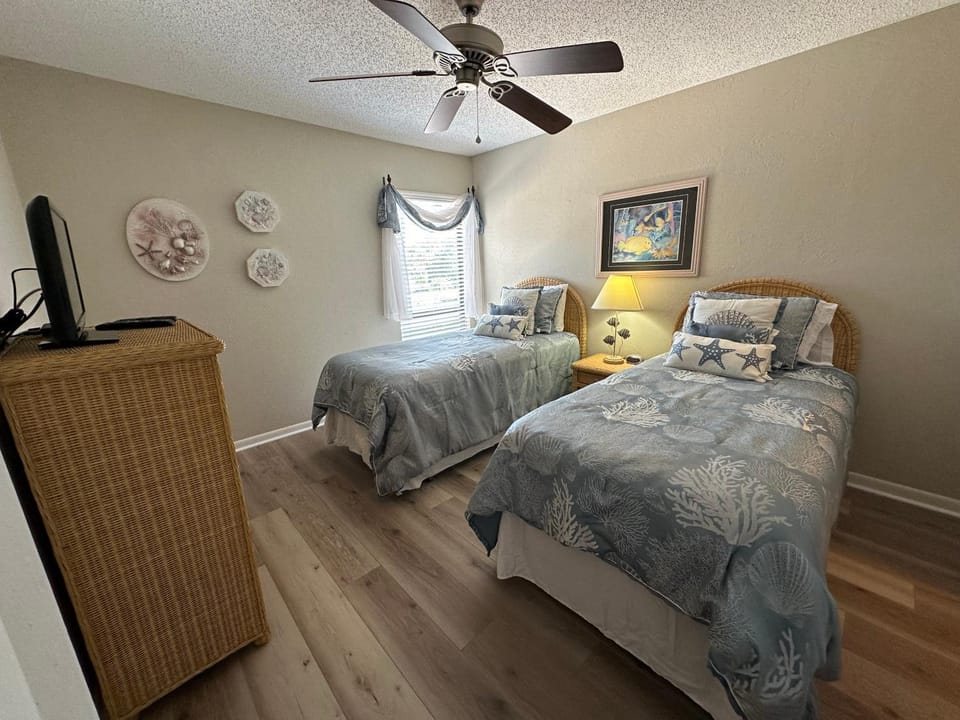 Siesta Dunes 8-203 by Siesta Dunes Apartment in Siesta Beach