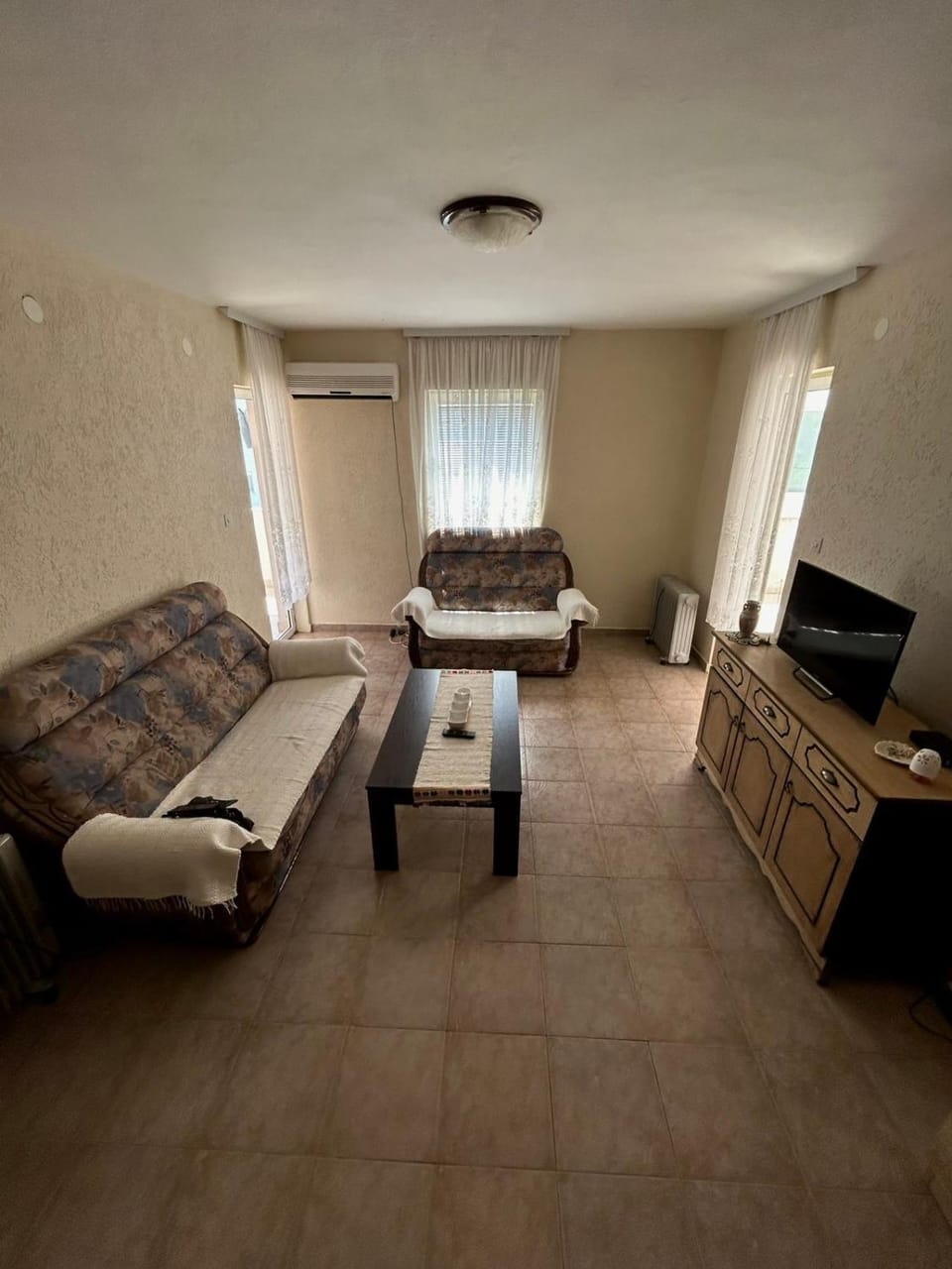 Seaside Ilino Apartment in Montenegro