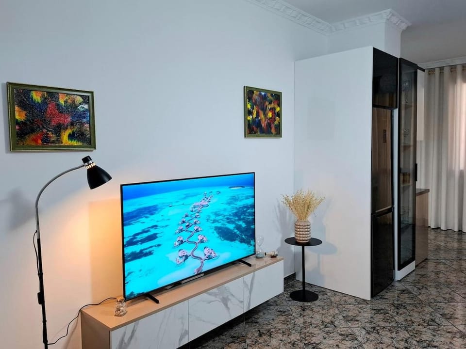 TV and multimedia, Evening entertainment