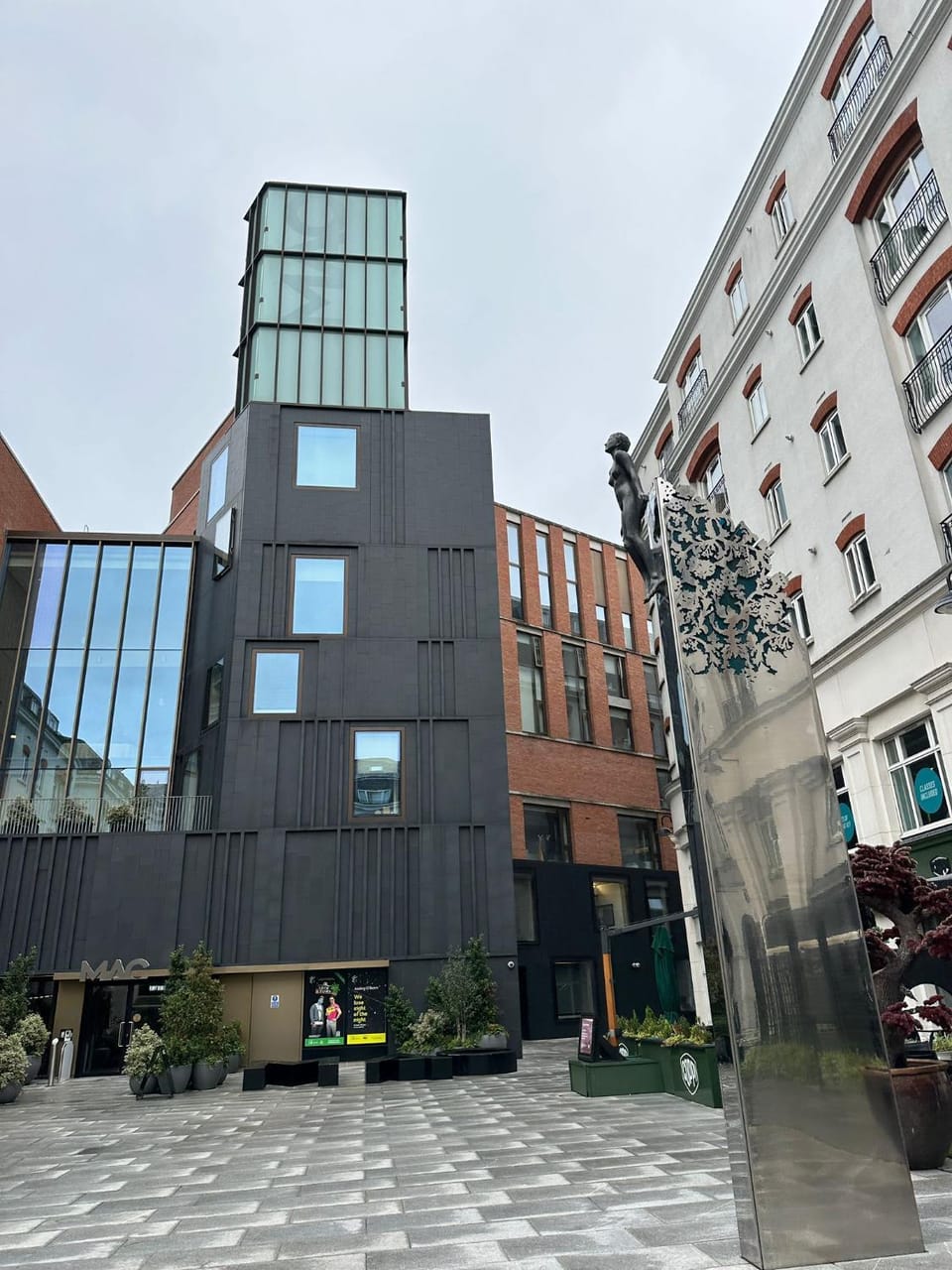 2BR Luxury Apt in Cathedral Quarter Apartment in Belfast