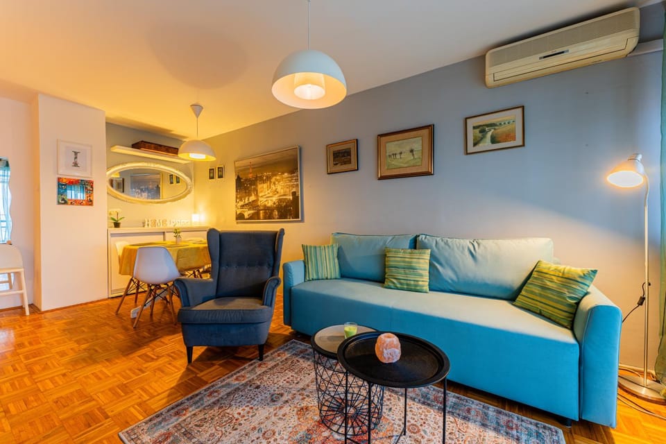 Living room, Seating area, Family, heating, internet, air conditioner