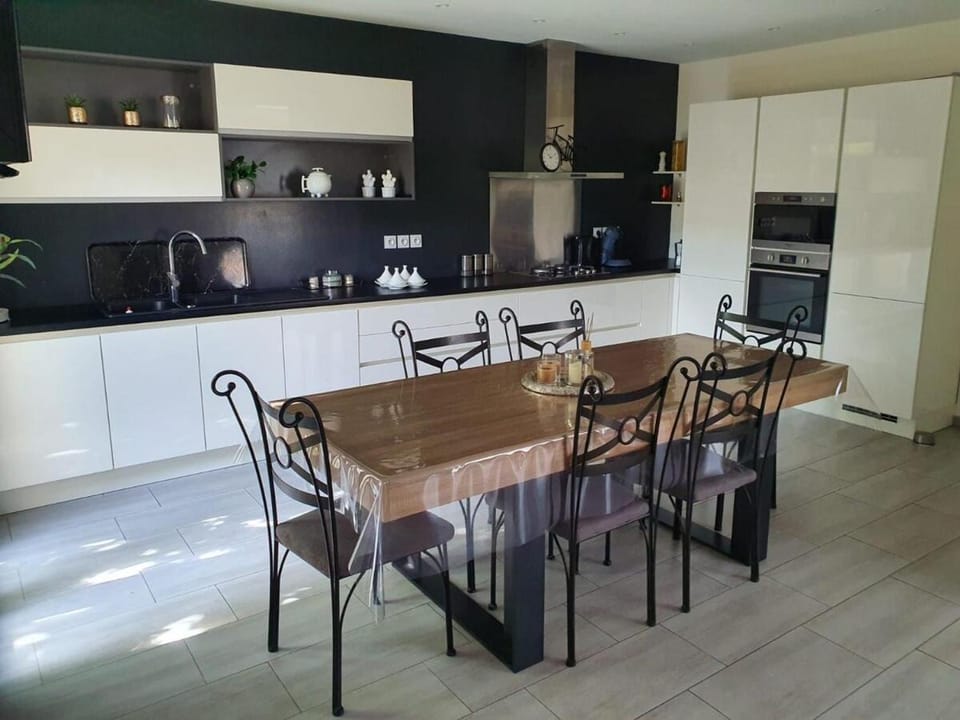 Maison moderne Villa in Nimes