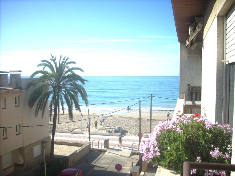 View (from property/room), Balcony/Terrace, Sea view