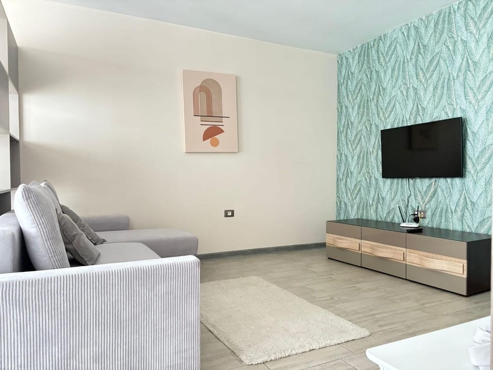 Alezzi Fancy by the Beach Pool and Spa Apartment in Constanța County
