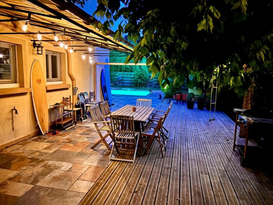 Seawest avec piscine à 5 min de l'océan House in Nouvelle-Aquitaine