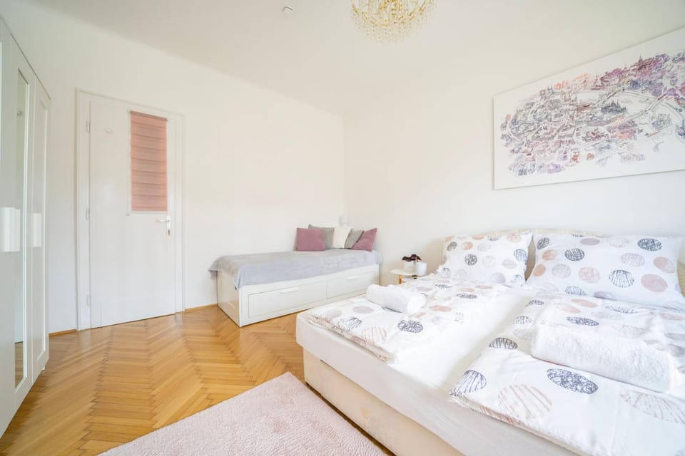 Bed, Photo of the whole room, Bedroom, towels, wardrobe