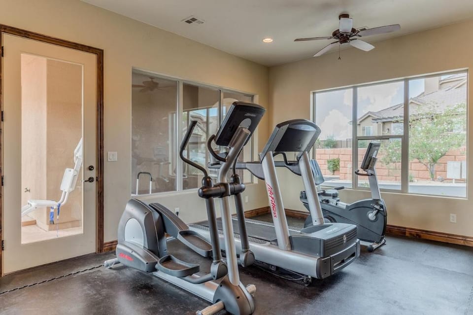 Zion's Point at Coral Ridge Pet Friendly! House in Washington