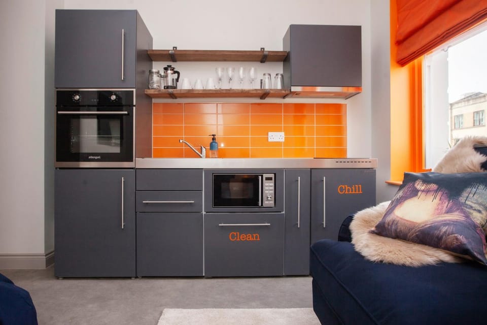Kitchen or kitchenette, oven, stove