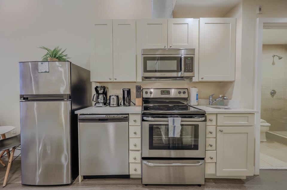 Keyless Entry Laundry in Bldg Pet Friendly Apartment in South Boston