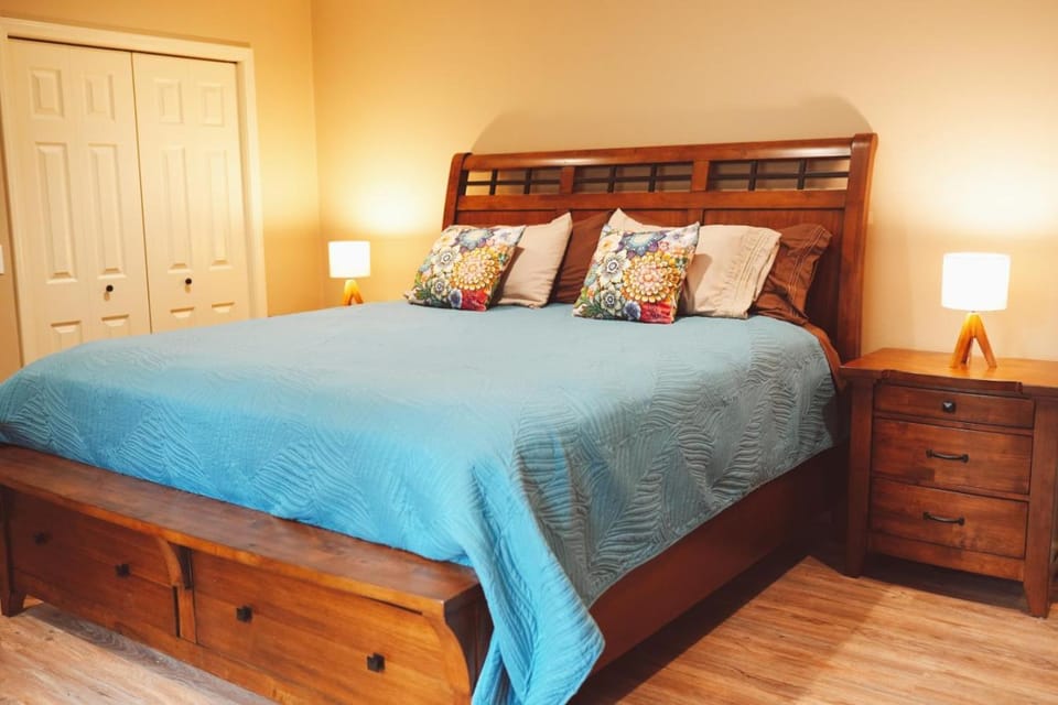 Bed, Bedroom