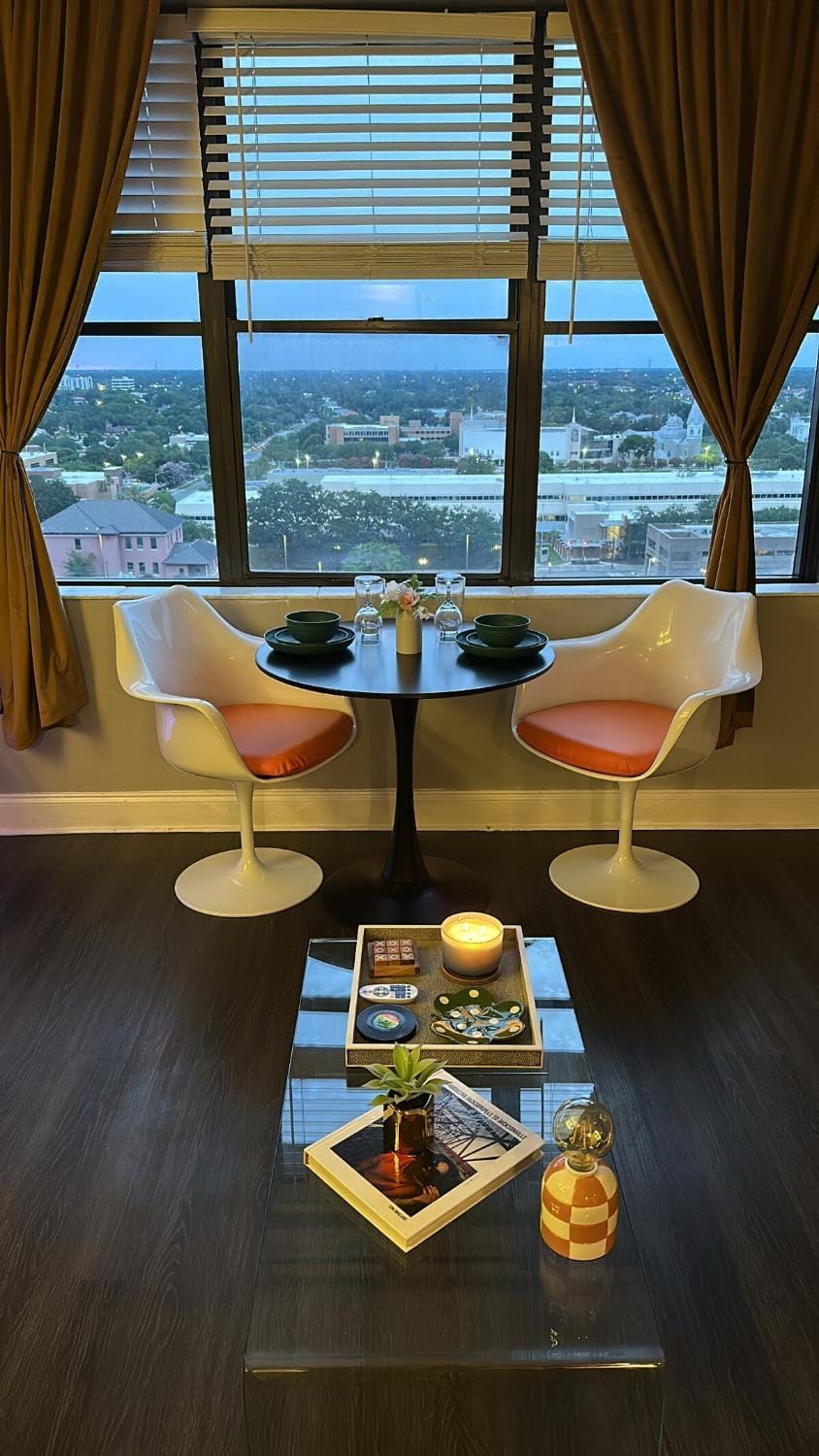 Condo with high rise views Apartment in Jacksonville