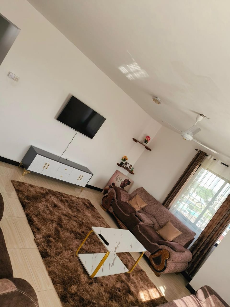 Mama Abayi Fakhi Apartment in Mombasa