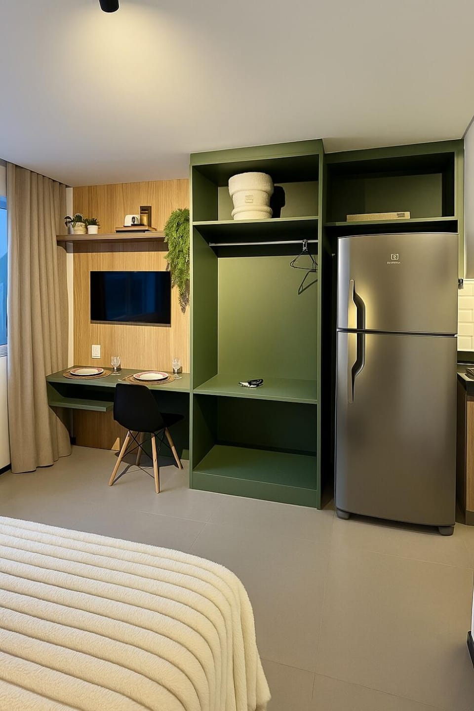 Bedroom, minibar