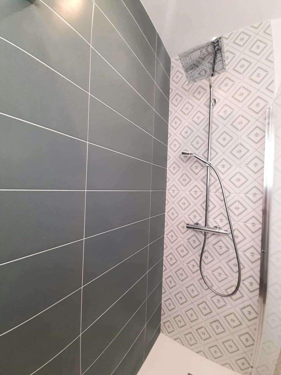 Downtown Apartment with Parking Amboise 2 Apartment in Vannes