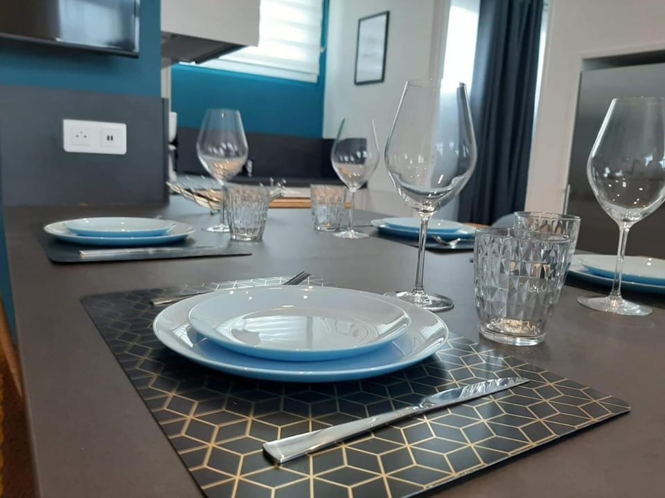 Downtown Apartment with Parking Amboise 2 Apartment in Vannes