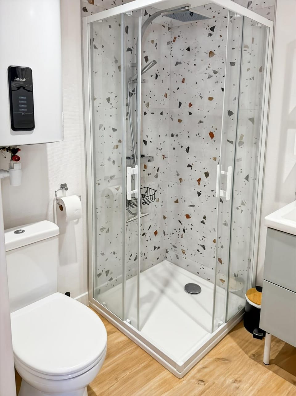 Shower, Toilet, Bathroom