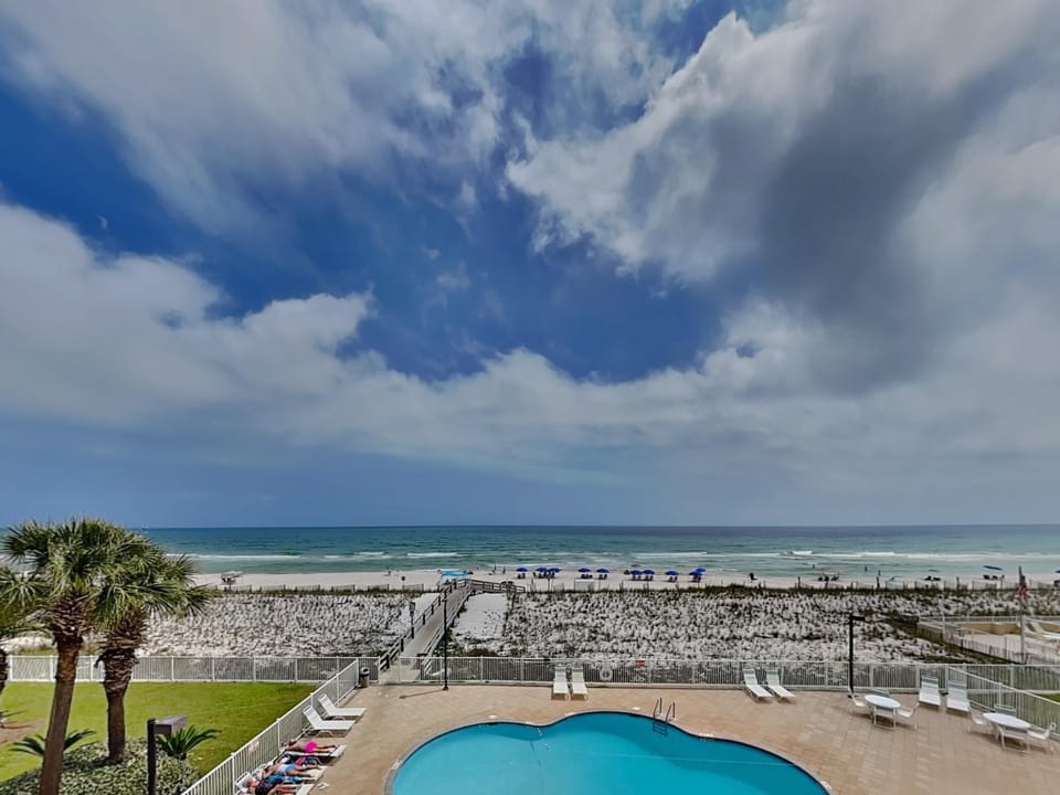 Natural landscape, Garden, Beach, Pool view, Sea view, Swimming pool