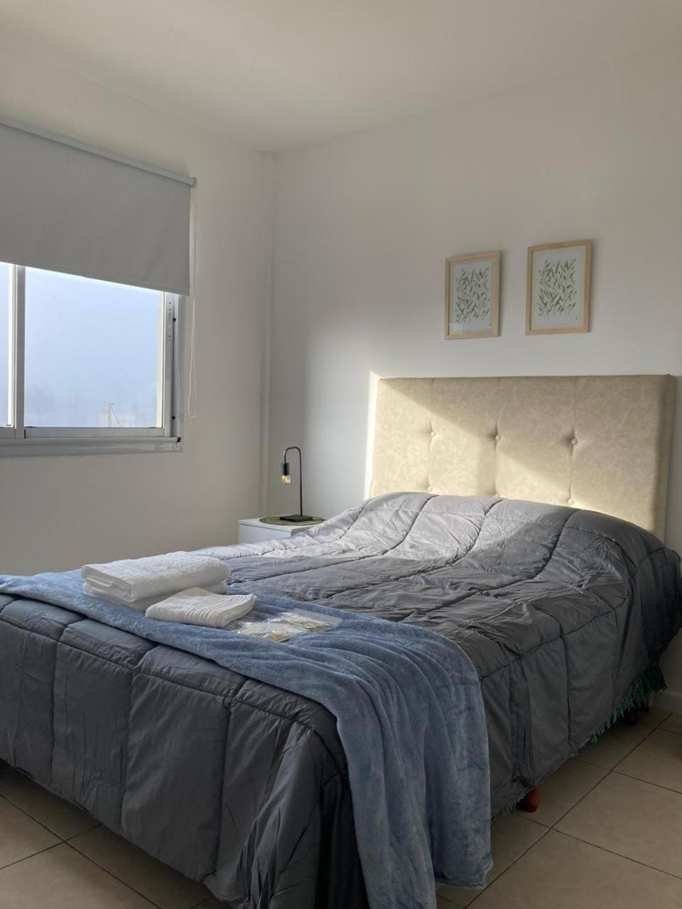 Bedroom, towels