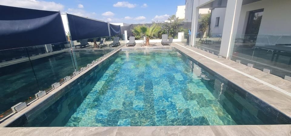 villa with swimming pool Villa in Occitanie