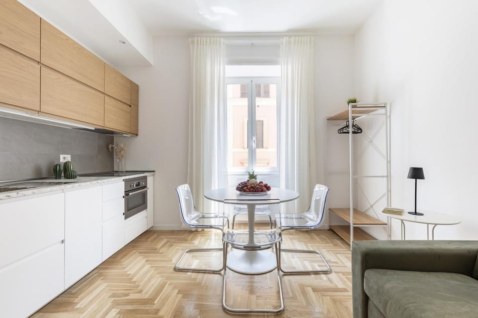 Kitchen or kitchenette, Living room, Dining area