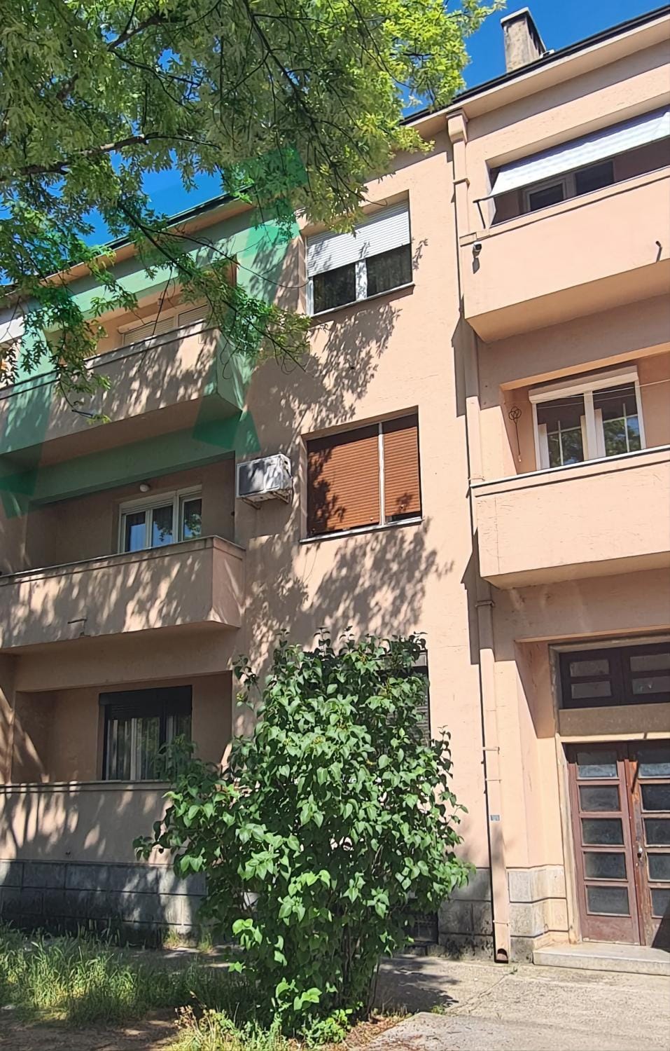 Property building, Balcony/Terrace