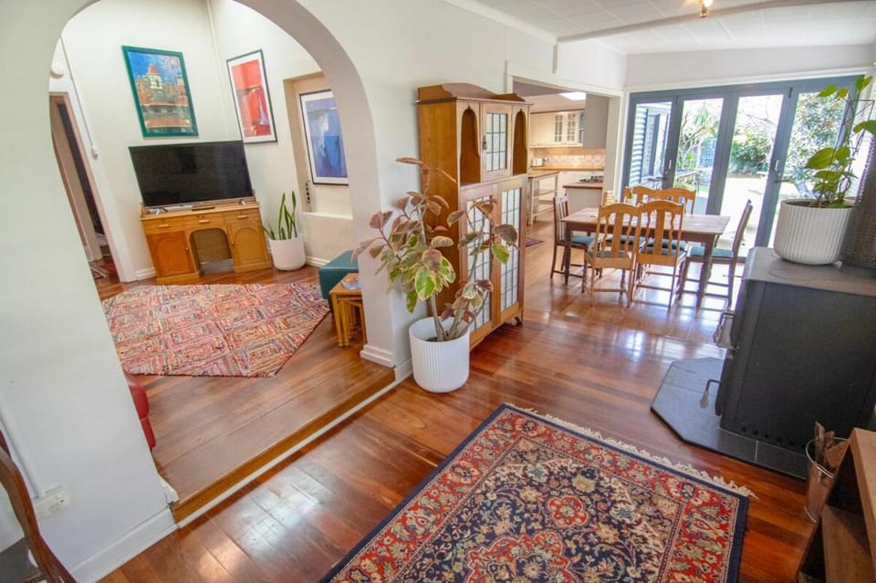 Bylund Cottage House in Albany