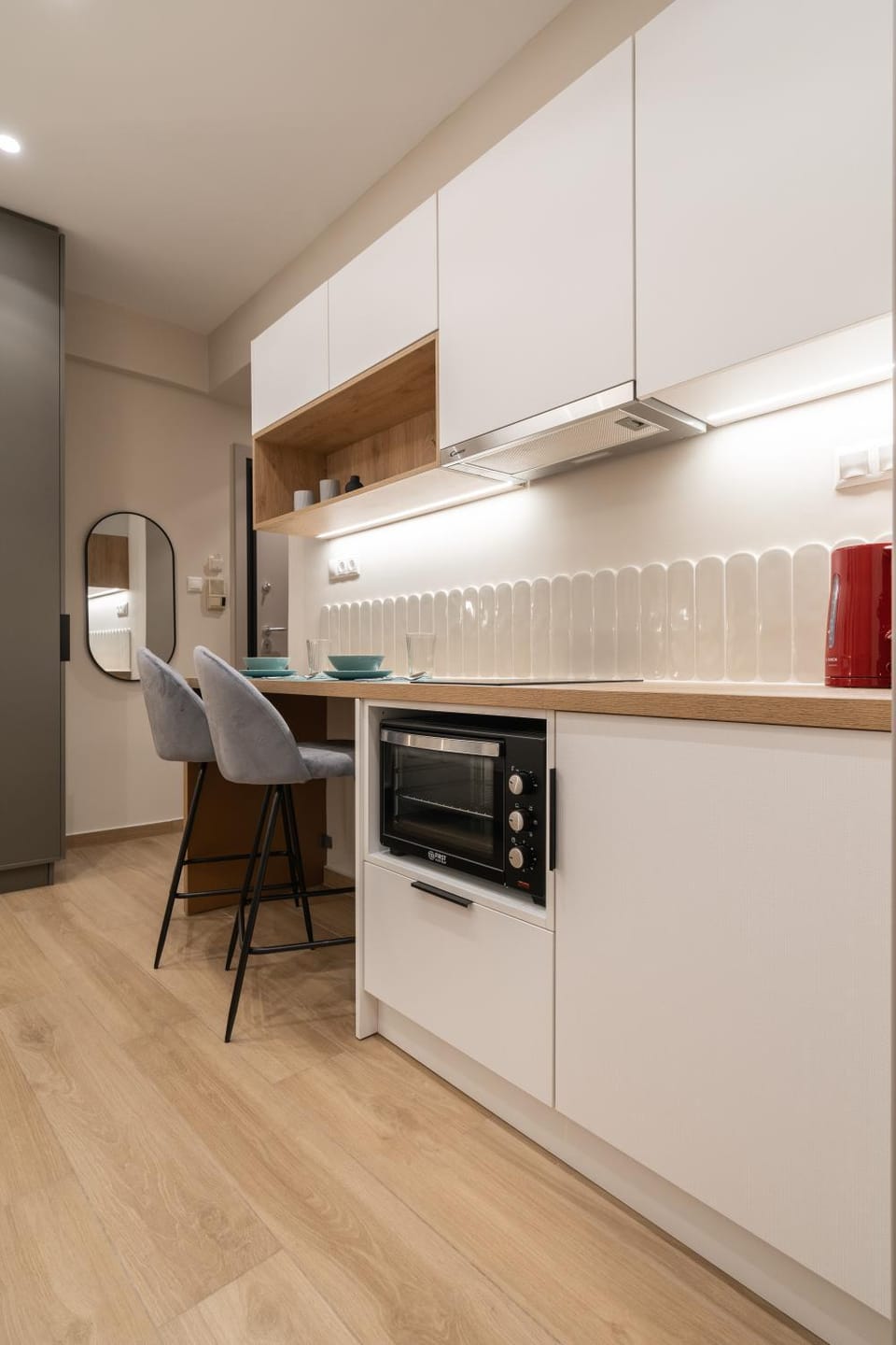 Kitchen or kitchenette, oven, stove