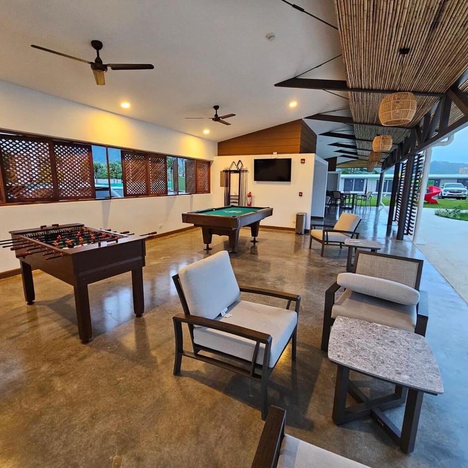 Patio, Game Room, Evening entertainment