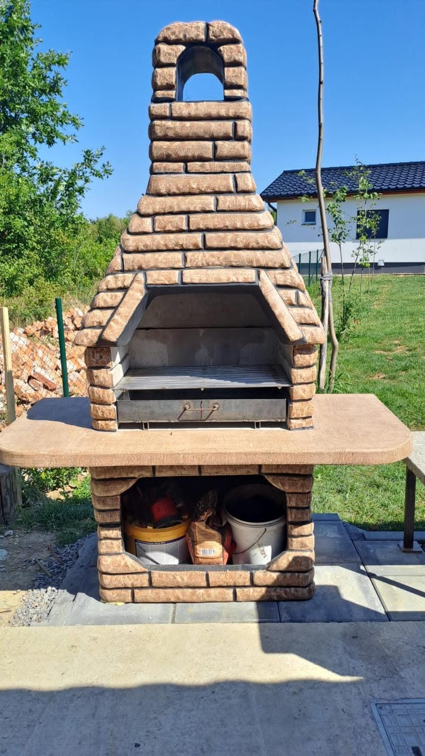 Day, BBQ facilities