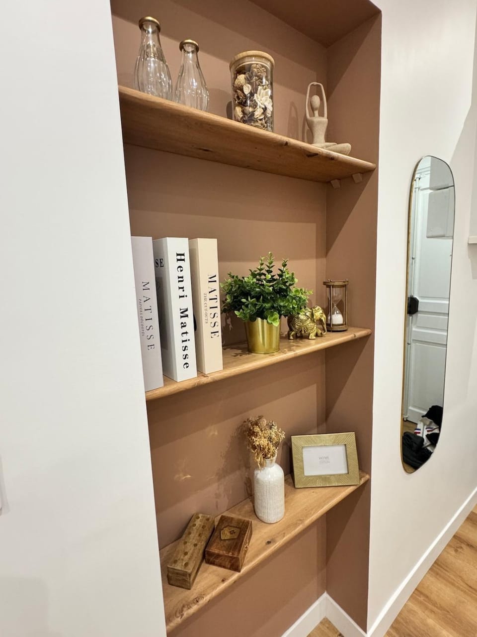 Library, wardrobe