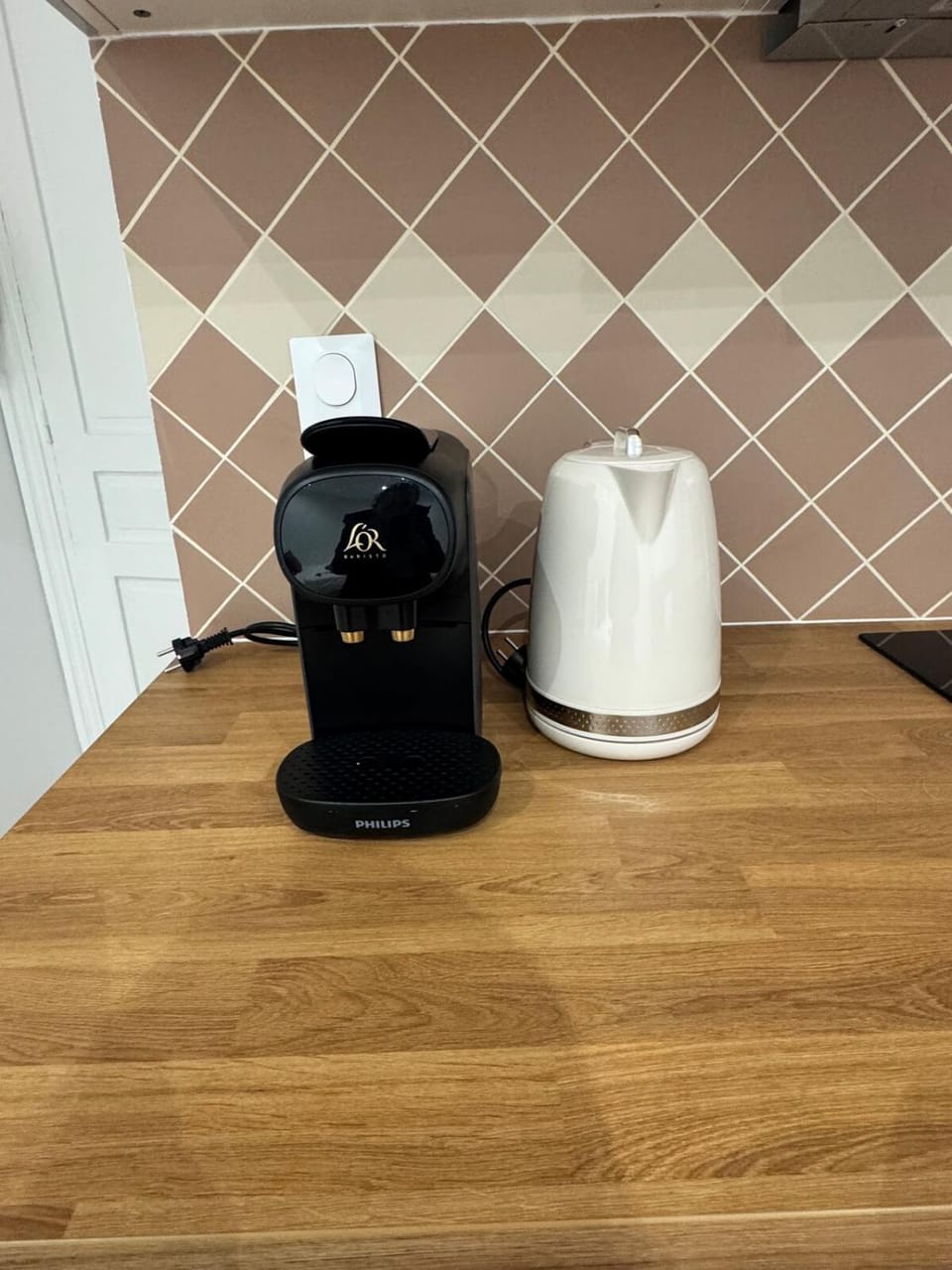 Coffee/tea facilities, Kitchen or kitchenette