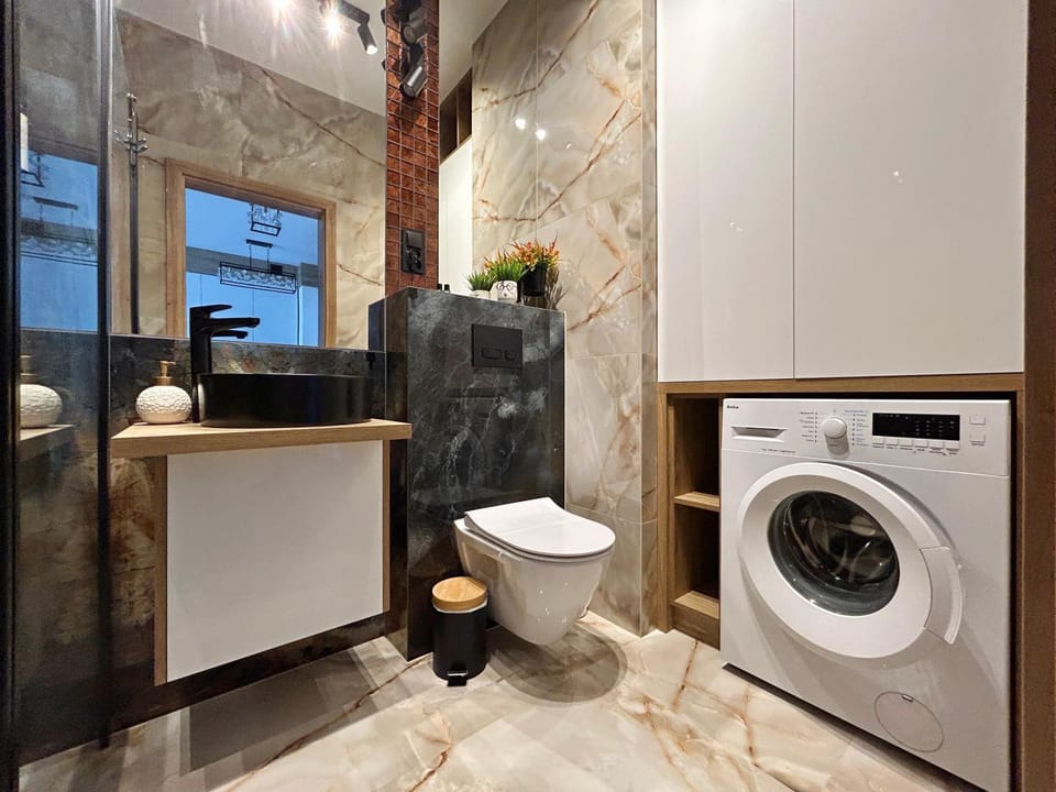 Toilet, Bathroom, washing machine