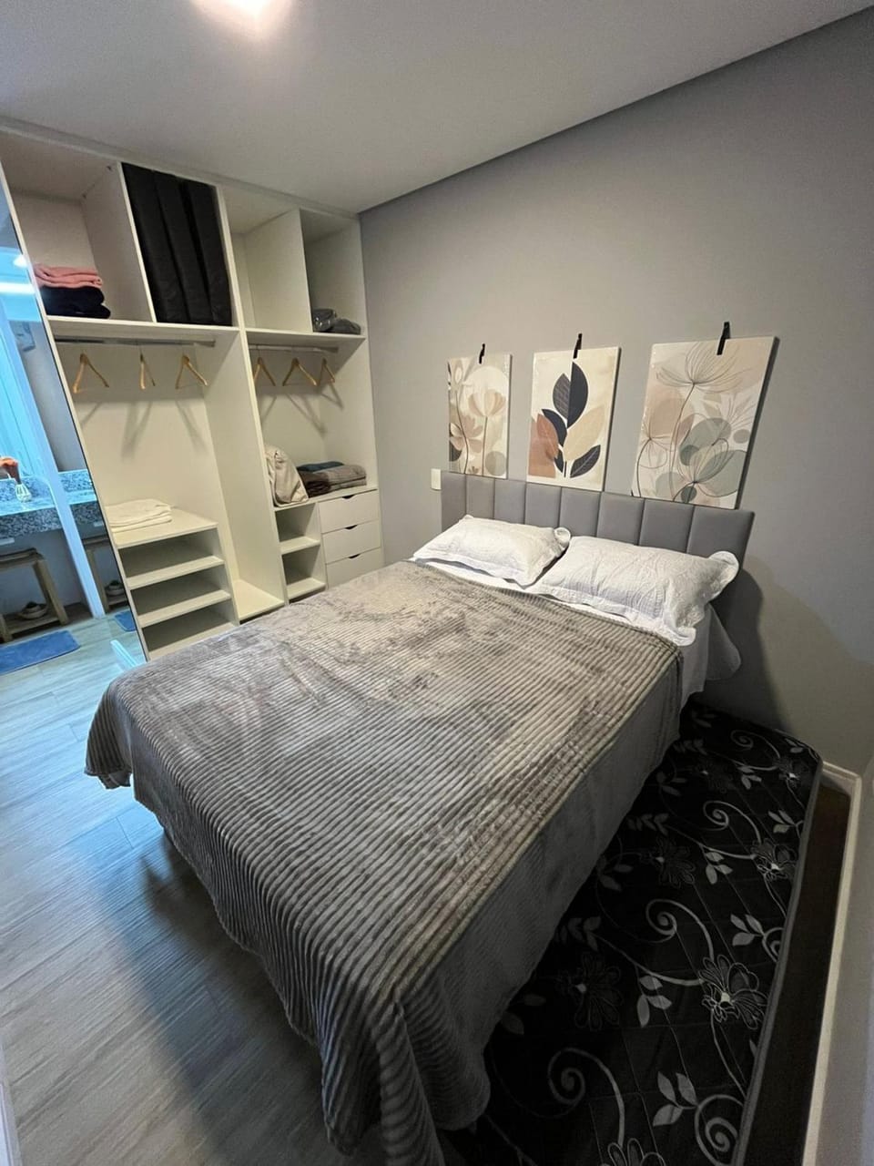 View (from property/room), Photo of the whole room, Bedroom