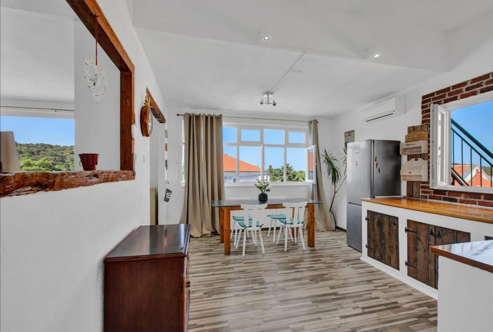 Apartman Ita Pet Friendly Apartment in Makarska