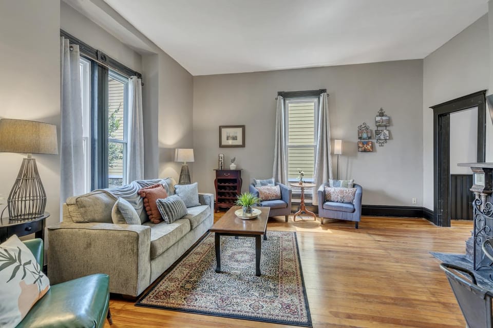 Unit #1 117 Marion St House in Clarksville