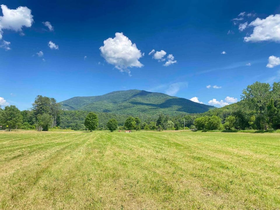 Nearby landmark, Natural landscape, Mountain view