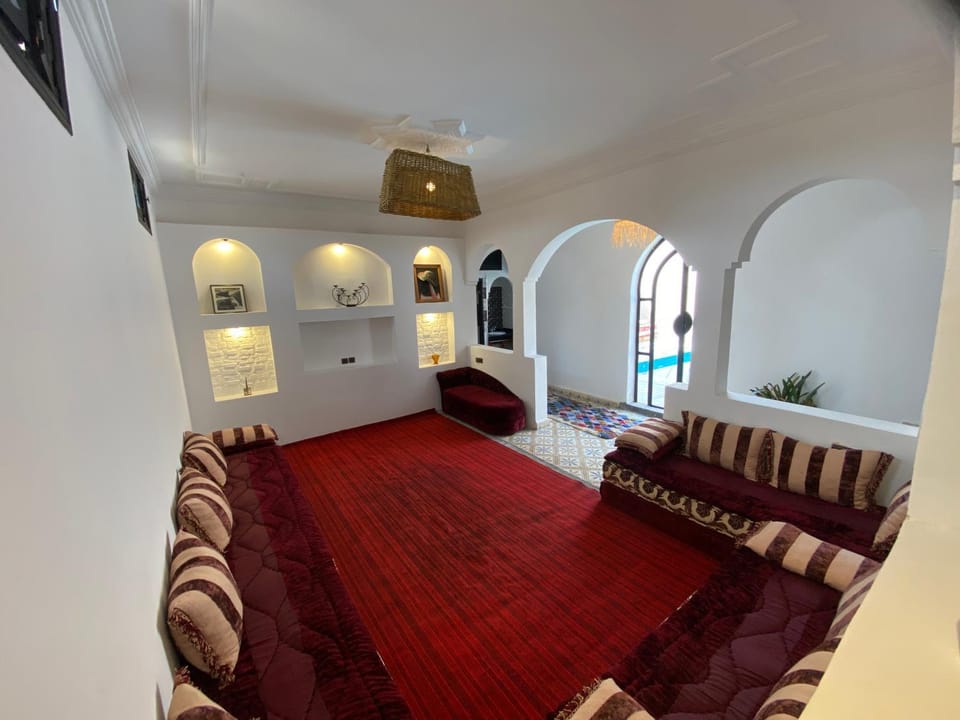Azur du lac House in Marrakesh-Safi