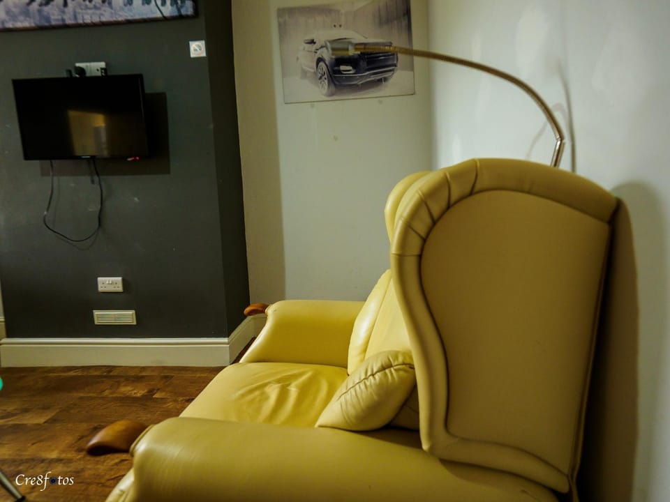 Bucknall Lodge Hanley Family Room 1 Bed and Breakfast in Stoke-on-Trent