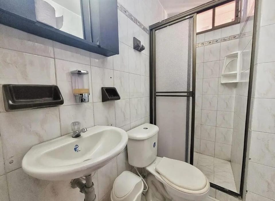 Bathroom, towels