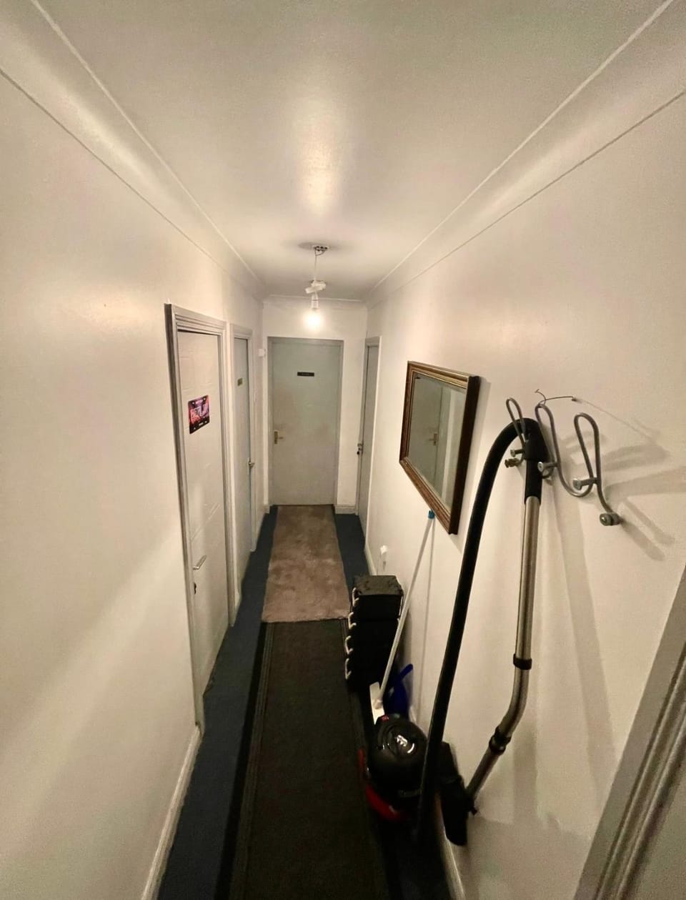 Double Room in a Cozy shared apartment, Custom House Harbour Apartments Bed and Breakfast in Dublin