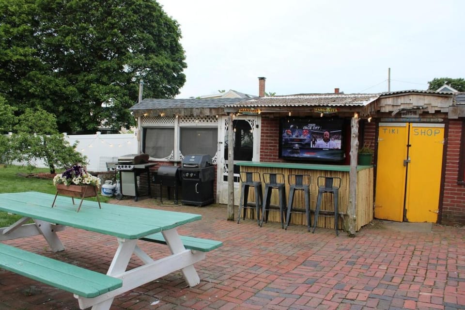 Witch City Retreat with Tiki Bar in Downtown Salem Apartment in Salem