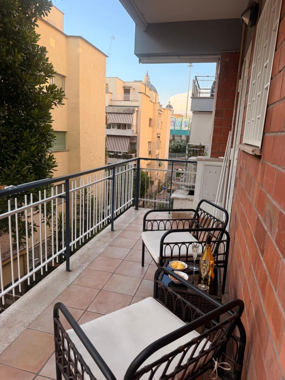 Property building, View (from property/room), Balcony/Terrace