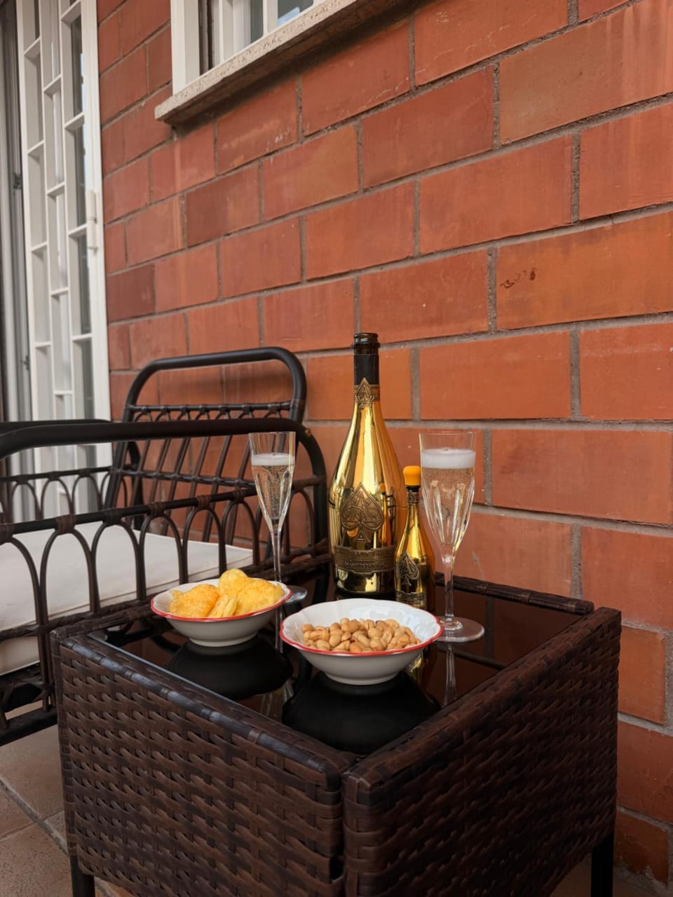 Property building, Seating area