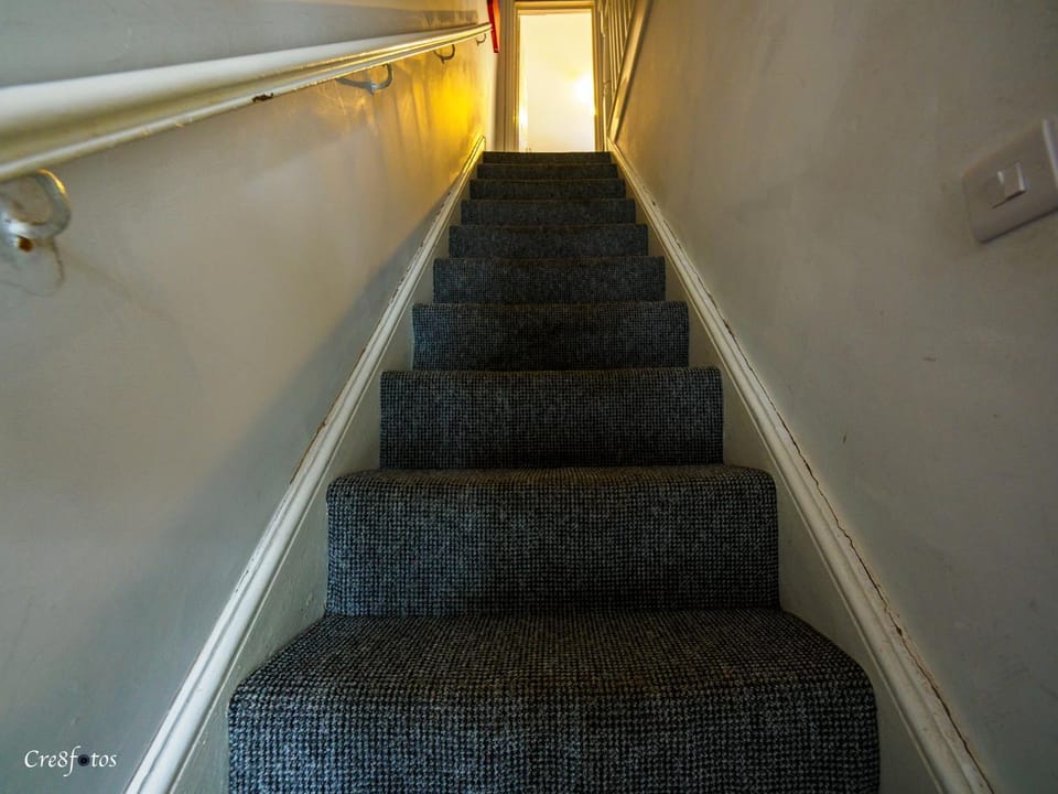 Bucknall Lodge Hanley Room 2 Double Room En-suite Bed and Breakfast in Stoke-on-Trent